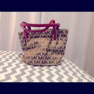 Michael Kors Medium Sz Purse